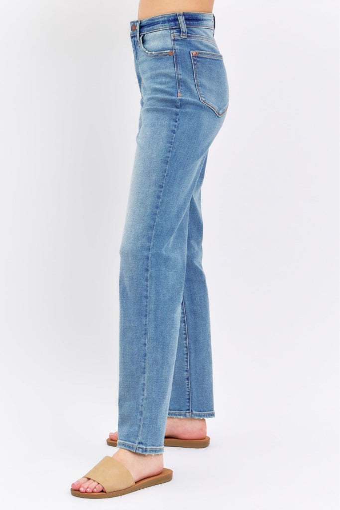 Judy Blue High-Rise Straight Fit Jeans 8602 in Medium Blue