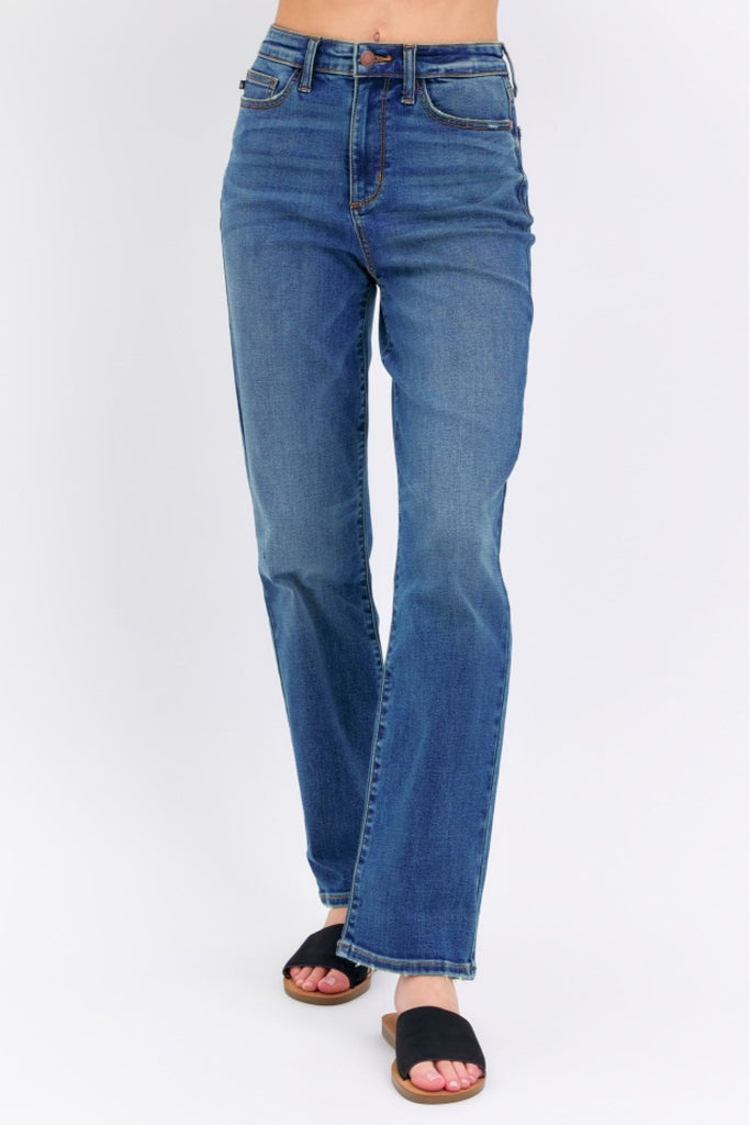 Judy Blue High-Rise Straight Fit Jeans 8601 in Dark Blue