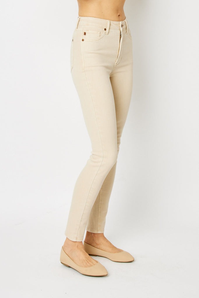 Judy Blue High-Rise Garment Dyed Tummy Control Skinny Jeans JB88845 in Bone White