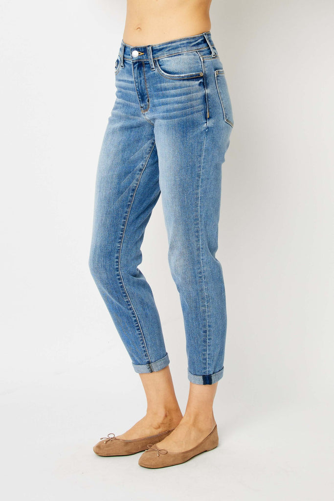 Judy Blue Mid-Rise Cuffed Slim Jeans JB82441 in Medium Blue