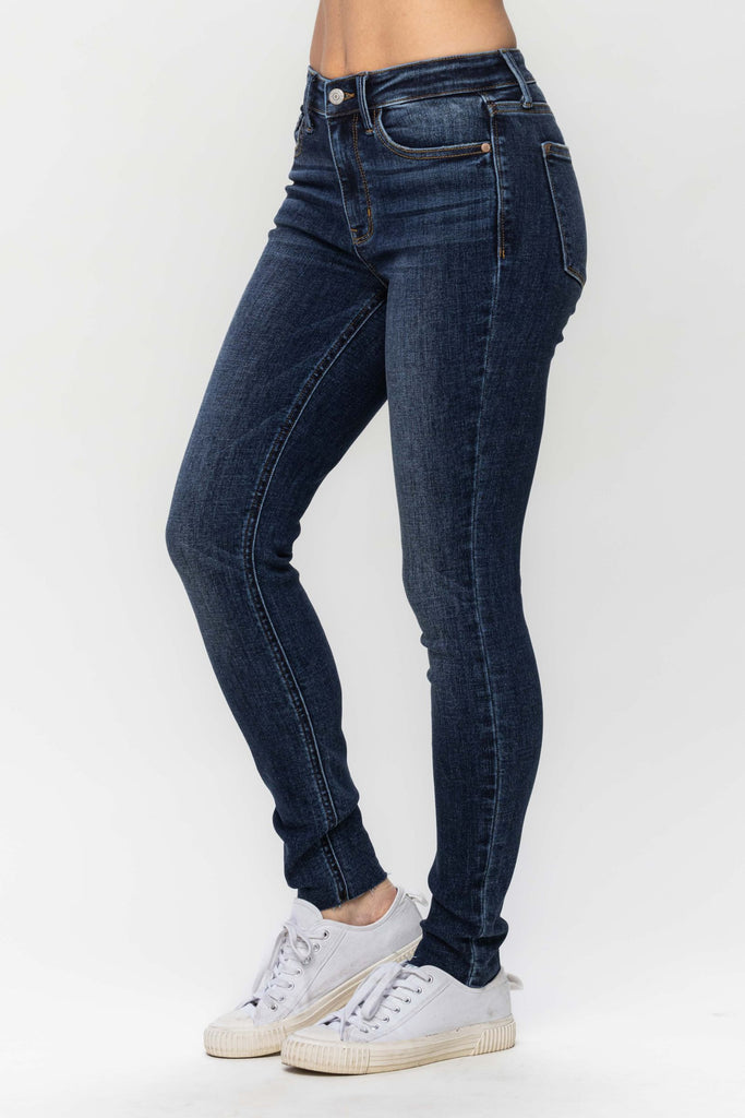 Judy Blue High Rise Vintage Raw Hem Skinny Jeans JB82527